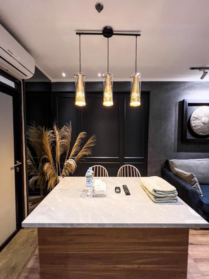 R30 Apartemen Gateway Pasteur 2Br Daymentroom Bandung Kültér fotó